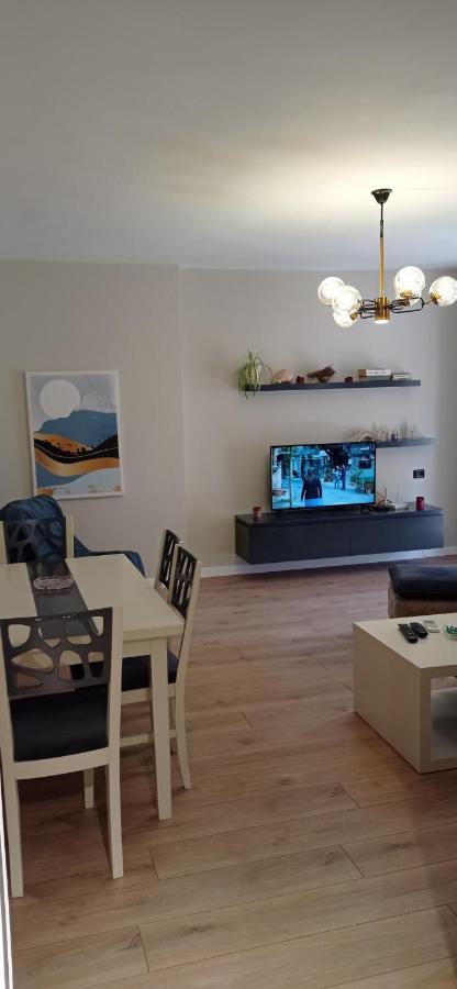 Piazza_Apartments_Tirana Eksteriør billede